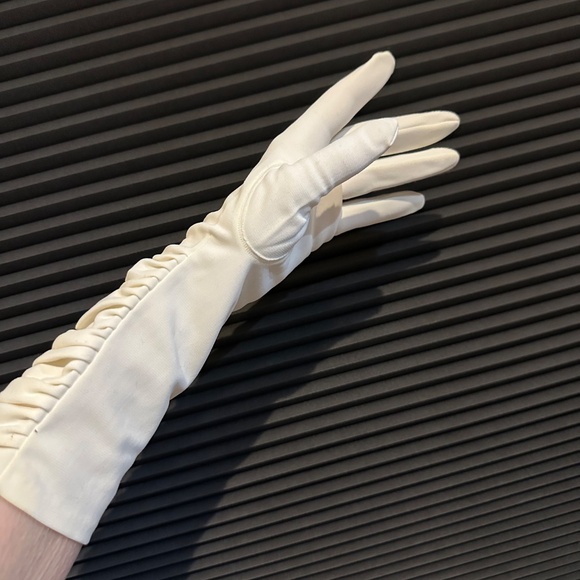 White MCM Gloves Ruched Elbow Length MCM Perfct Condition - Picture 8 of 13